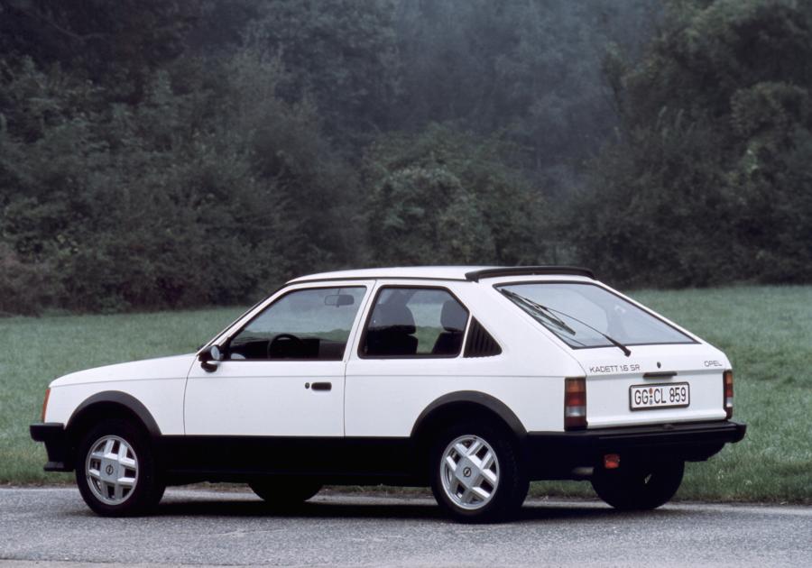  Opel Kadett SR 3-Door 1979 года  (фото 2 из 14)